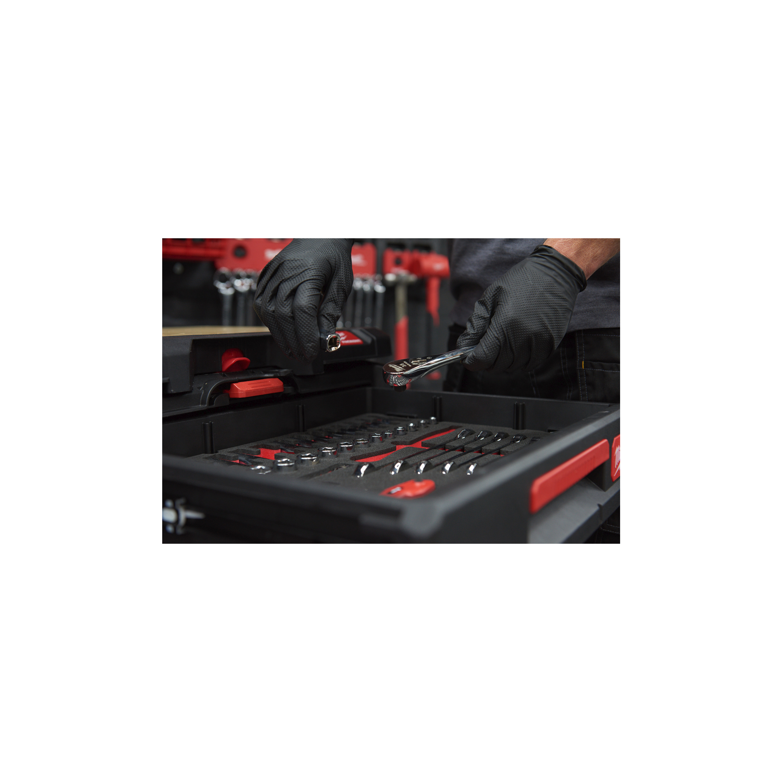 Milwaukee Guanti in Nitrile Colore Nero Confezione da PZ.50 TG.11/XXL - MILWAUKEE - Immagine 4